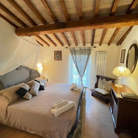 Lo Chalet Immerso Nella Natura Villa Montefalco Ngoại thất bức ảnh